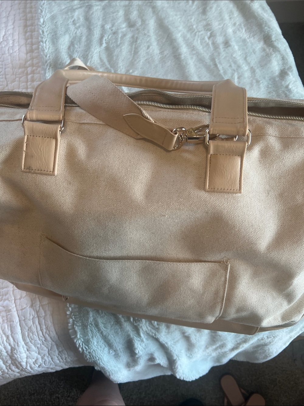 Weekender Duffel Bag from Beis - Picture 7 of 8